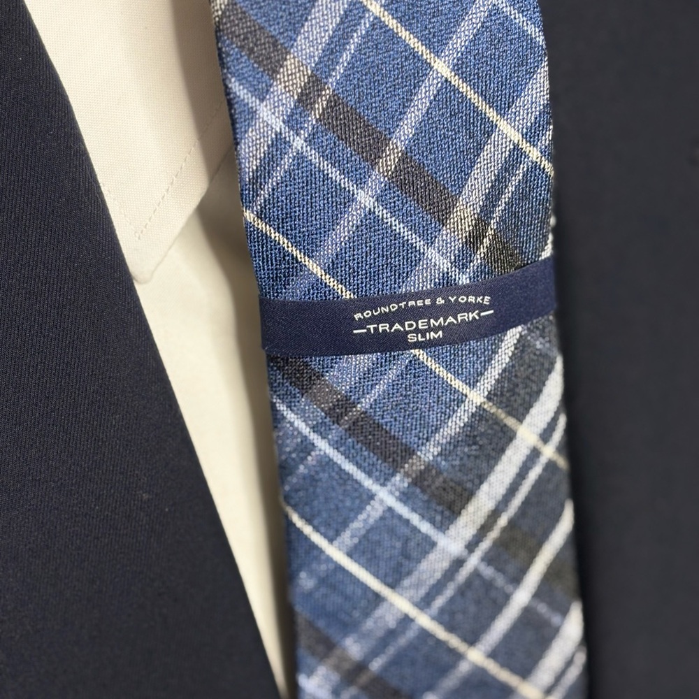 NEW- Roundtree & Yorke Blue Plaid Tie - Picture 5 of 5